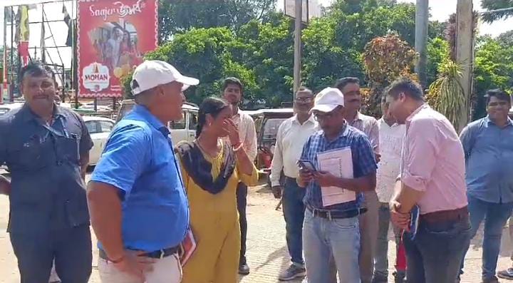 देवघर:स्वच्छता को लेकर सख्त  हुए आसनसोल रेल मंडल  डीआरएम, कहा किसी भी स्टेशन परिसर में गंदगी बर्दास्त नहीं की जाएगी