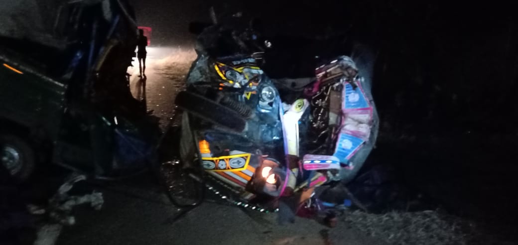 बोकारो में बड़ा हादसा : ट्रक और ऑटो में हुई सीधी टक्कर, चार की मौत, दस हुए घायल