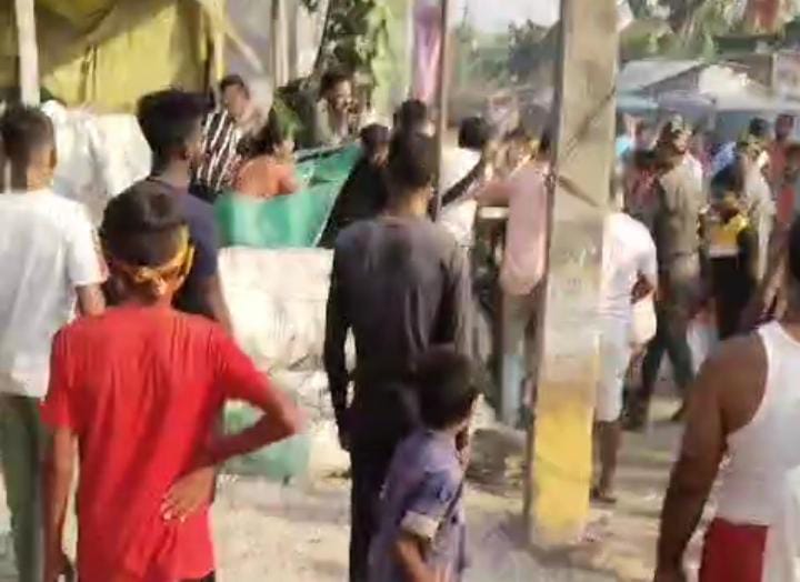 बेगूसराय: मूर्ति विसर्जन के दौरान उपद्रवियों ने श्रद्धालुओं पर अचानक किया हमला, सुरक्षा व्यवस्था पर उठे कई सवाल, पढ़ें विवाद की वजह