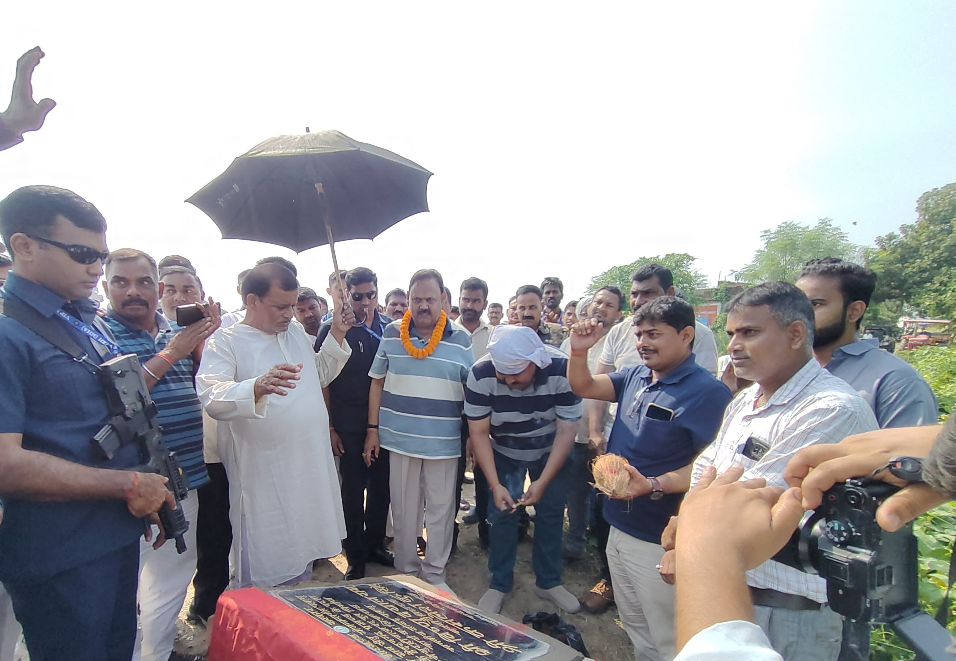 विधायक कमलेश ने पुल निर्माण कार्य का किया शिलान्यास, कहा- जनता के सुख दुःख में जो खड़ा रहे वही सच्चा जन प्रतिनिधि