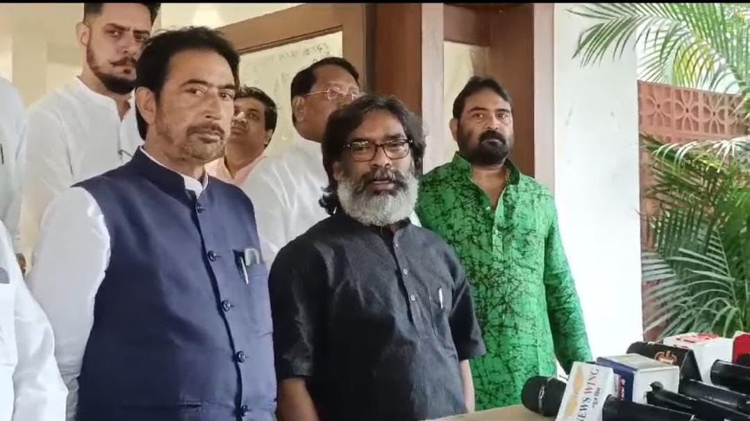 Big Breaking: कांग्रेस और झामुमो में शीट शेयरिंग पर घोषणा, 70 सीट पर झामुमो- कांग्रेस उतरेगी मैदान में 