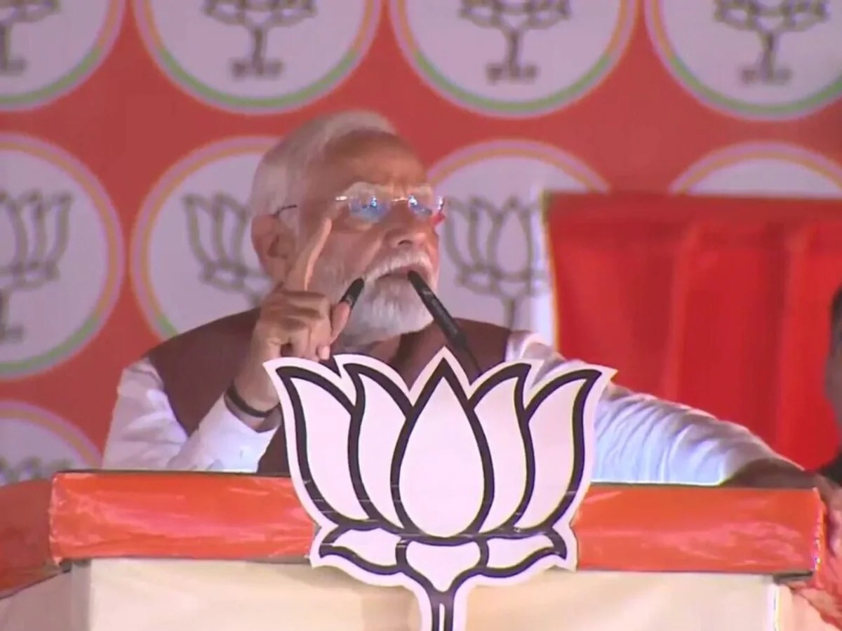 संथाल के सारठ में आज पीएम ने कैसे कांग्रेस -झामुमो को घेरा,पढ़िए इस रिपोर्ट में