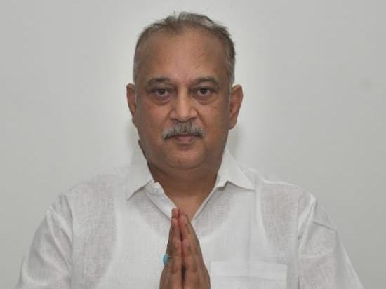 Bihar: जन सुराज पार्टी ने तिरहुत स्नातक निर्वाचन क्षेत्र से उम्मीदवार किया घोषित, विधान परिषद उपचुनाव में डॉ विनायक गौतम होंगे प्रत्याशी