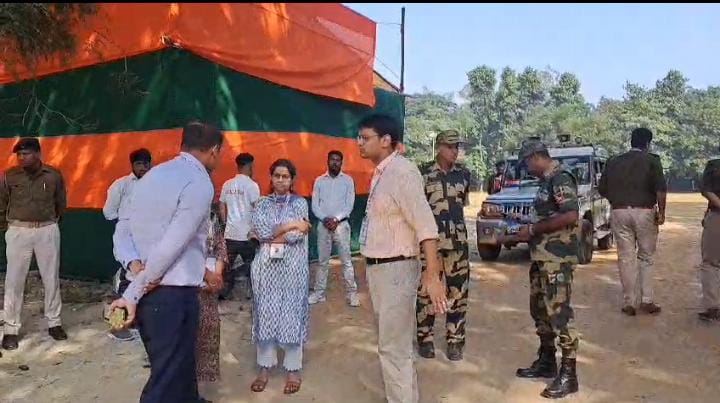 जमशेदपुर को ऑपरेटिव कॉलेज को बनाया गया स्ट्रांग रूम, 6 विधानसभा के ईवीएम और वीवीपैट की सीसीटीवी से की जा रही है निगरानी