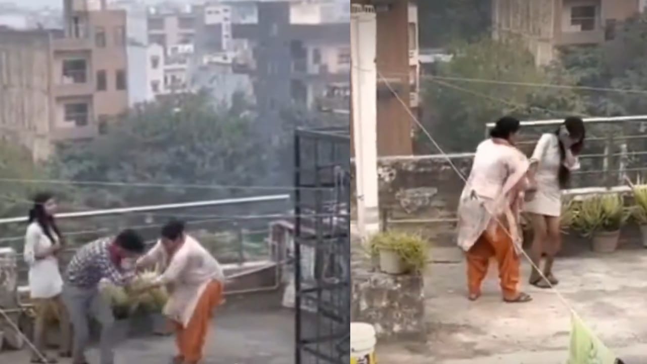 घर की छत पर प्रेमी से इश्क फरमा रही थी लड़की, मां ने देखा तो चप्पल से कर दी दोनों की पिटाई, Video देख नहीं रुकेगी हंसी