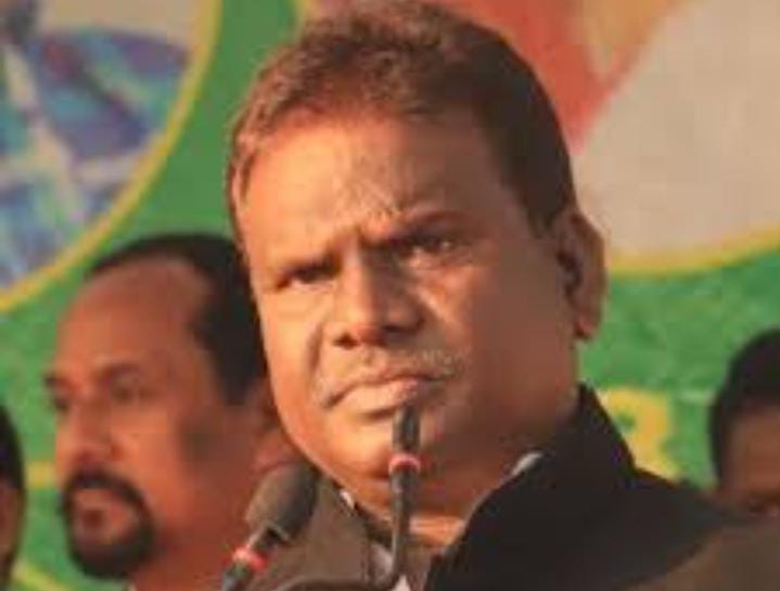 Chakradharpur Assembly:सुखराम उरांव की जीत हुई मुश्किल, विजय गगराई को नजरअंदाज करना जेएमएम को पड़ सकता है भारी, पढ़ें क्या कहते है रुझान