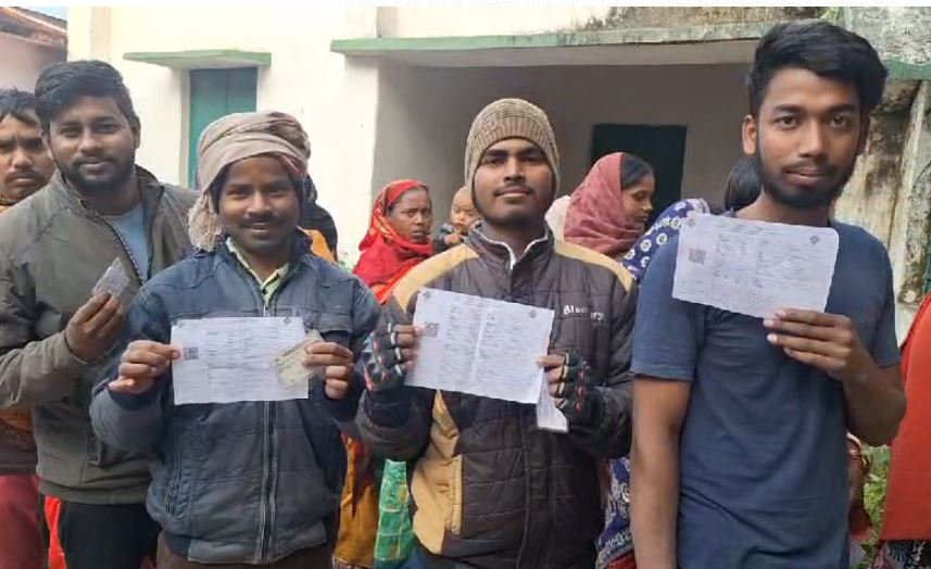 नक्सल क्षेत्रों में मतदान करने के लिए ग्रामीण मतदाताओं में उत्साह, अब तक 20% डाले जा चुके हैं वोट