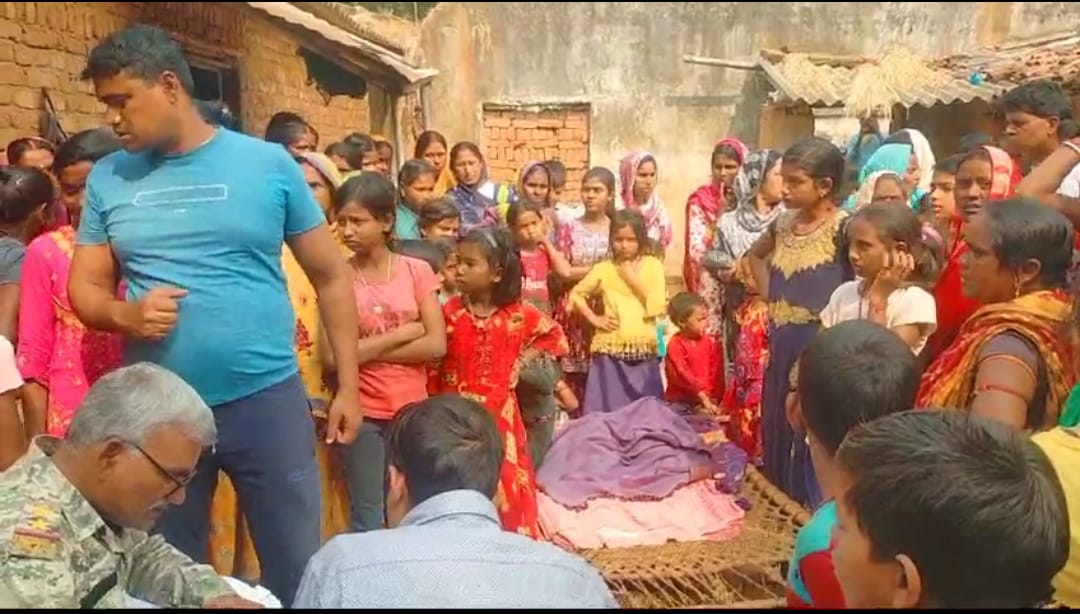 मां कपड़ा धोती रही, तालाब में बह गये दो मासूम, परिवार वालों का रो-रोकर बुरा हाल, जानिए कहां की है घटना 