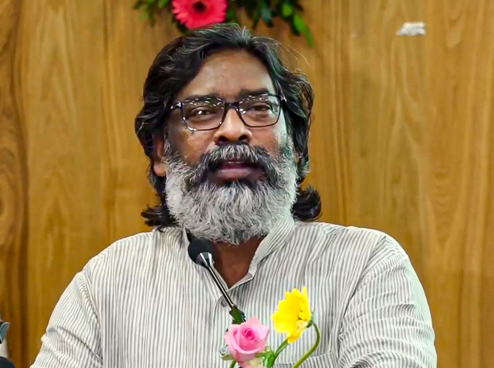 आज हेमंत सोरेन की चौथी बार होगी ताजपोशी, कहा-आज का दिन ऐतिहासिक, मिलकर करेंगे सोना झारखंड का निर्माण