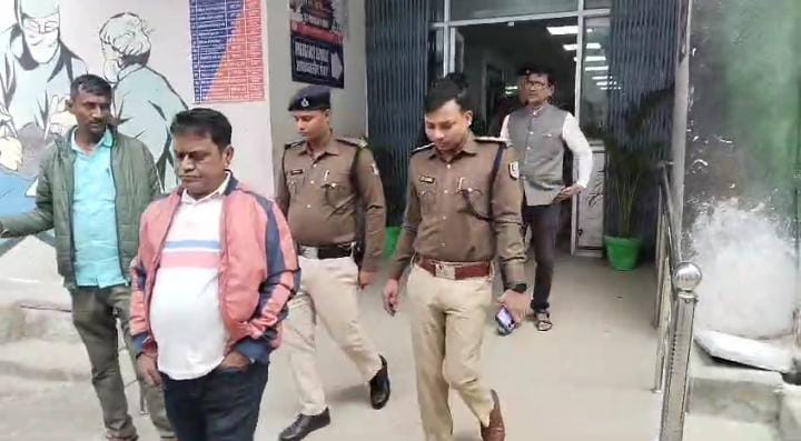 Bihar:कबाड़ी वाले ने नशीला पदार्थ सुंघाकर तीन बच्चियों का किया अपरहण, पुलिस ने दो को किया गिरफ्तार