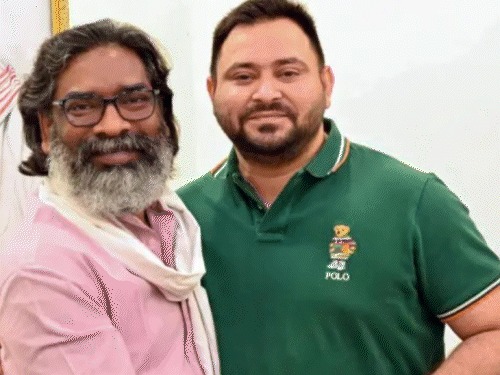 हेमंत सोरेन की राह बिहार में तेजस्वी यादव ने पकड़ी तो क्यों भड़की भाजपा, पढ़िए इस रिपोर्ट में !