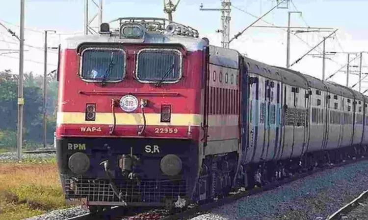 Railway News:धीरे-धीरे ही सही अब बिना जनरल बोगियों के ही दौड़ेंगी ट्रेनें, पढ़िए वजह 