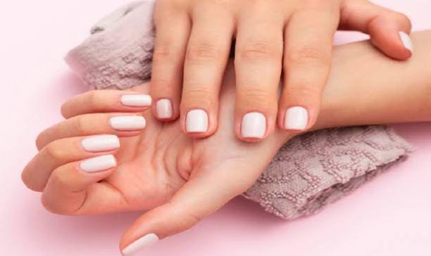 Beauty Tips: रुखे बेजान हो गये आपके नाखून, तो इन 5 नेचुरल चीजों से बनायें स्ट्रांग और खूबसूरत