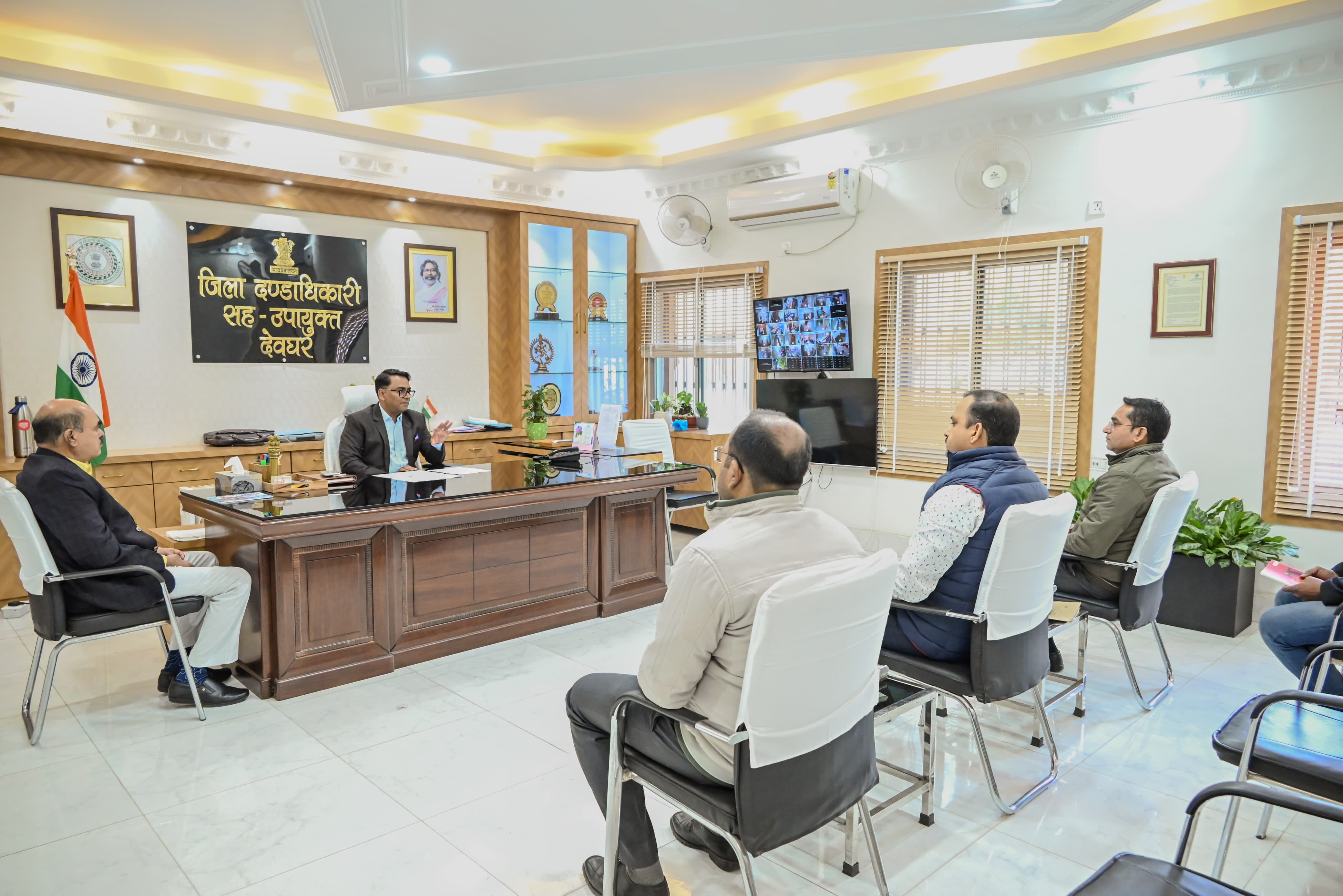 देवघर में 22 दिसंबर को 10 केंद्रों पर होगी चौकीदार बहाली परीक्षा, सीसीटीवी कैमरे से होगी निगरानी