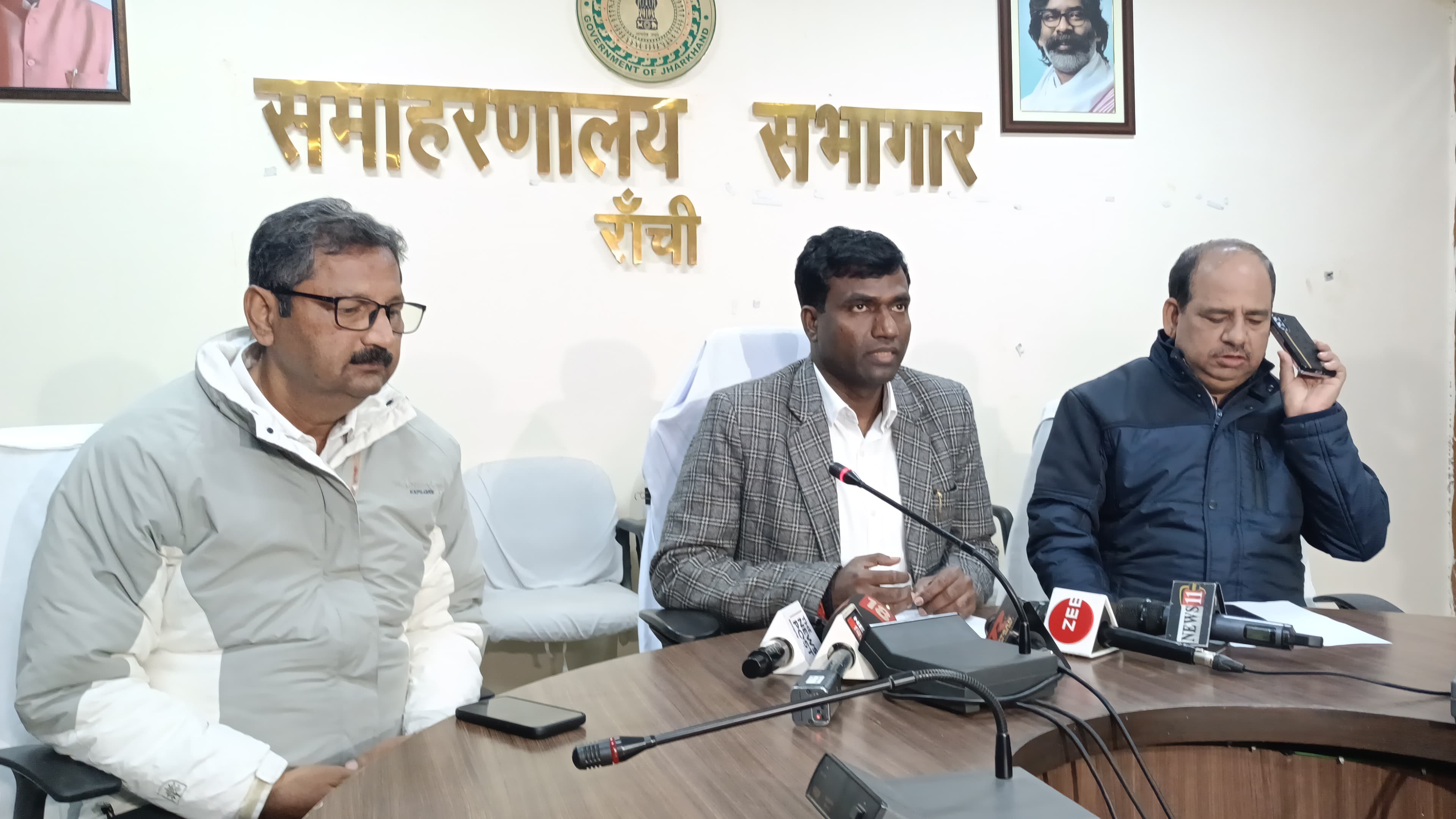 JSSC CGL में सफल छात्रों के साथ हिंसक घटना को अंजाम देने की योजना!पुलिस का दावा सर्टिफिकेट फाड़ने की थी तैयारी  