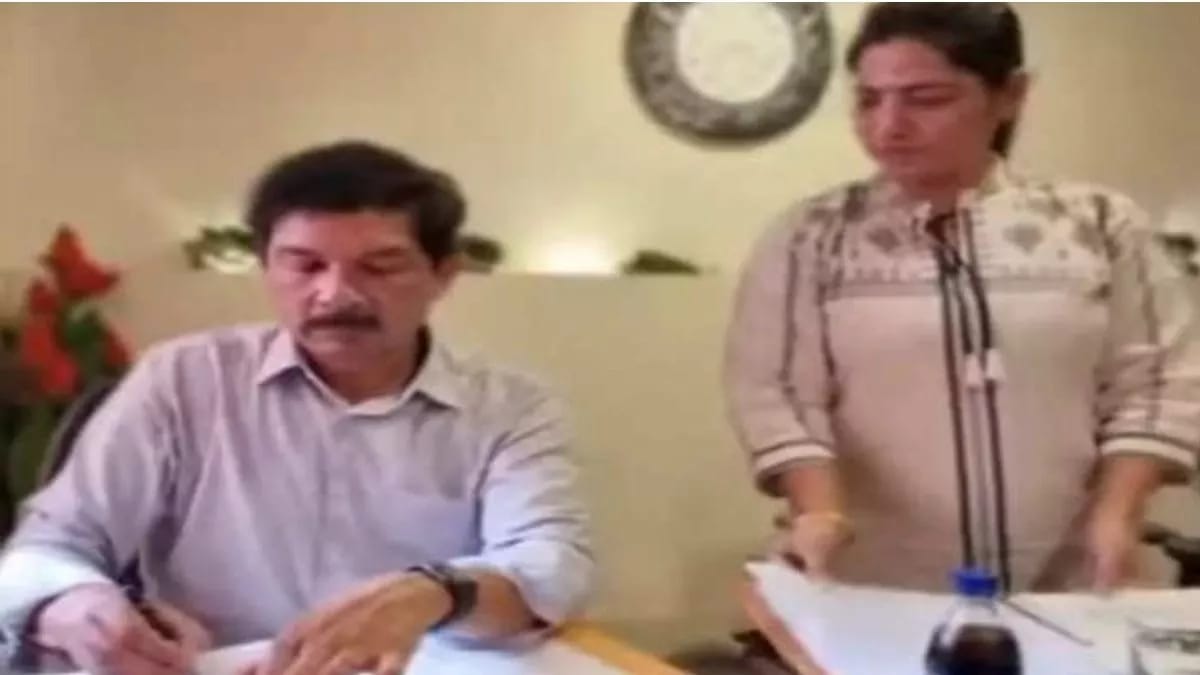 सेवानिवृत IAS अधिकारी राजीव अरुण एक्का के मामले में ईडी ने लोकपाल में की शिकायत, जानिए क्या है मामला