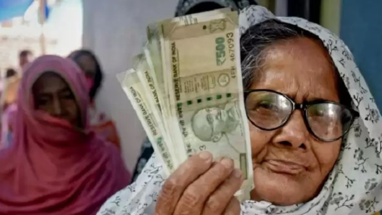 अगर आप भी चाहते हैं घर बैठे वृद्धा पेंशन का लाभ, तो इन आसान तरीकों से करें आवेदन