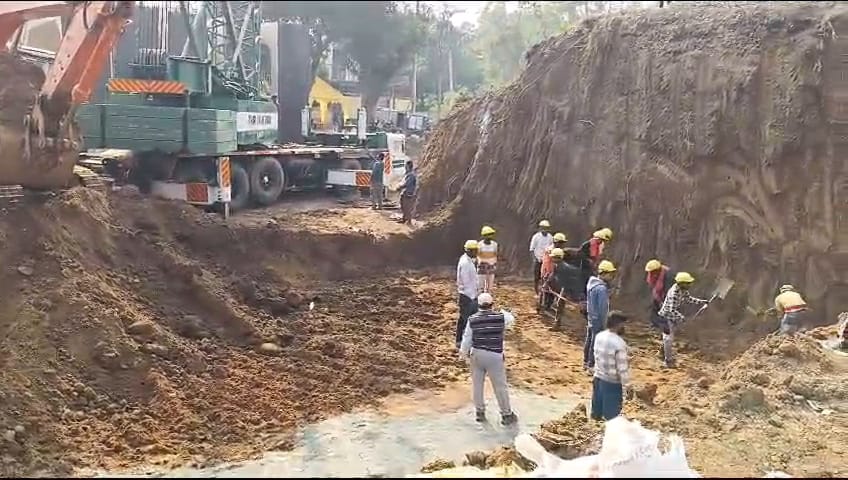 देवघर के लोगों को रेलवे गुमटी से मिलेगी निजात, सब वे निर्माण का काम जोरों पर