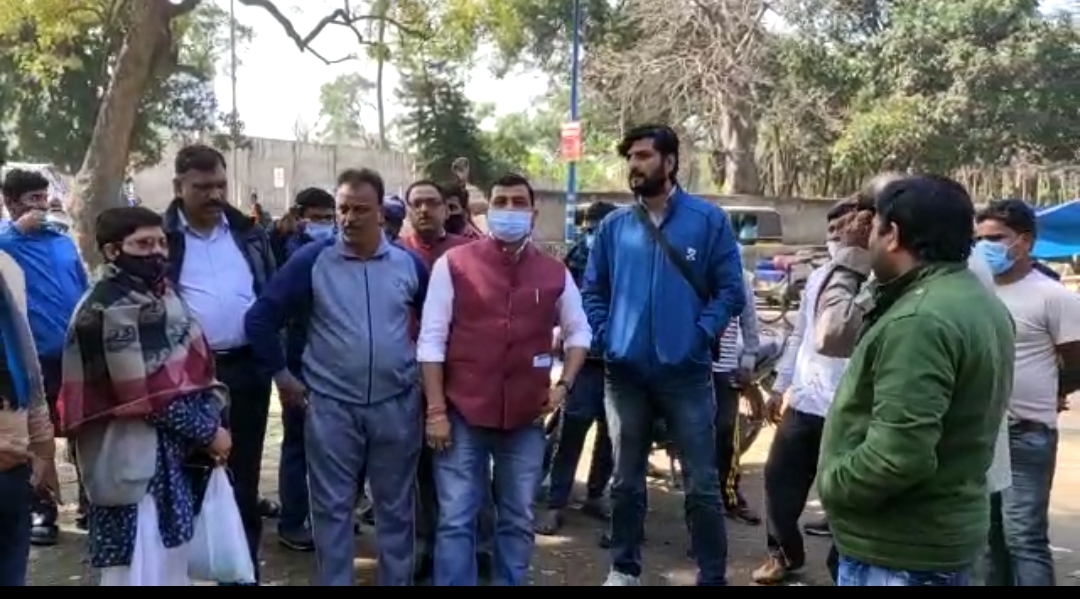 कोरोना को लेकर प्रशासन उतरी सड़क पर, मास्क नहीं पहनने वाले पर की सख्त कार्रवाई   