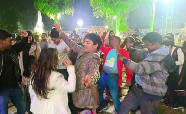 नये साल के जश्न में सराबोर होगी लौहनगरी, होटल और क्लबों में है खास इंतजाम, पढ़ें शहर के मंदिरों में क्या है तैयारी