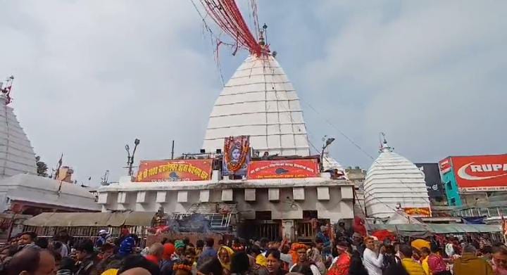 नये साल को लेकर तैयार है बाबानगरी, श्रद्धालुओं के लिए प्रशासन की रहेगी ये खास व्यवस्था, पढ़ें मुफ्त में किन लोगों को मिलेगा प्रसाद