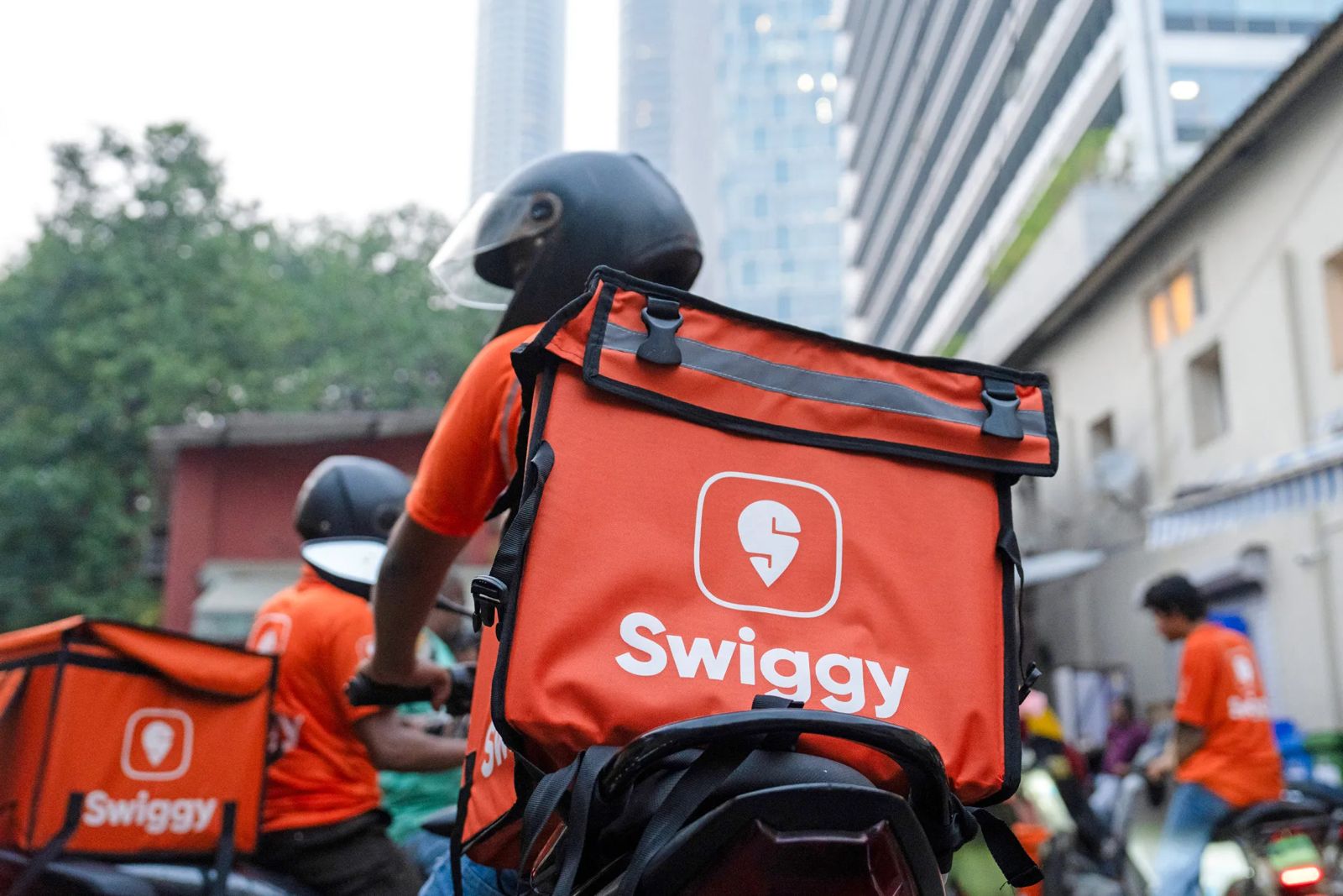 शख्स ने Swiggy से की डिमांड- 'गर्लफ्रेंड डिलीवर कर दो'... इसके बाद कंपनी ने दिया ऐसा जवाब नहीं रुकेगी हंसी, देखिए 