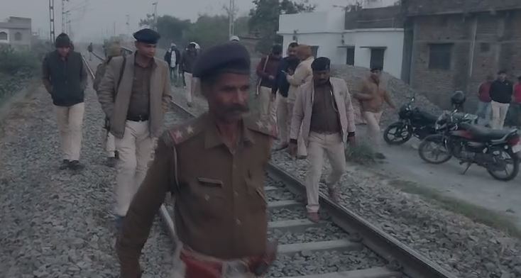 रेलवे पटरी पर  बैठ कर खेल रहे थे PUBG गेम! तभी आई ट्रेन और तीन दोस्तों की हुई दर्दनाक मौत