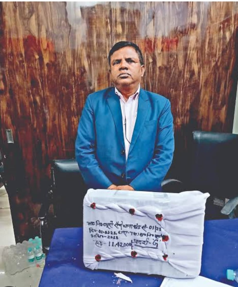 रांची में सीओ की गिरफ्तारी से 24 ज़िलों को बदलने की क्या है तैयारी, पढ़िए इस रिपोर्ट में 