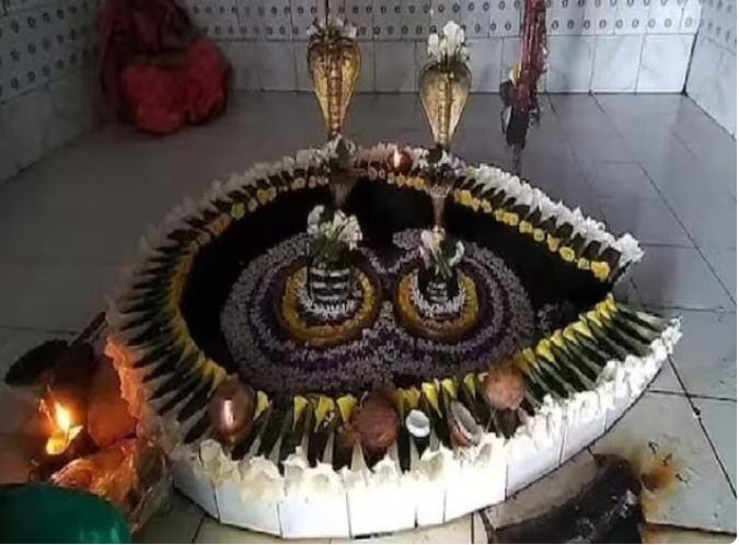 जमशेदपुर के इस शिव मंदिर में आज भी पाताल गंगा से होता है महादेव का जलाभिषेक, पढ़ें  250 साल पुराने रहस्यमयी मंदिर का इतिहास