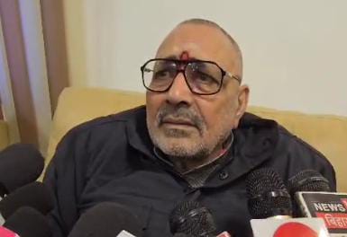 Bihar Politisc: जो अन्ना हजारे का नहीं हुआ वो दिल्ली वालों क्या होगा! बिहार यूपी के लोगों पर अरविंद केजरीवाल के कटाक्ष पर गिरिराज सिंह का पलटवार