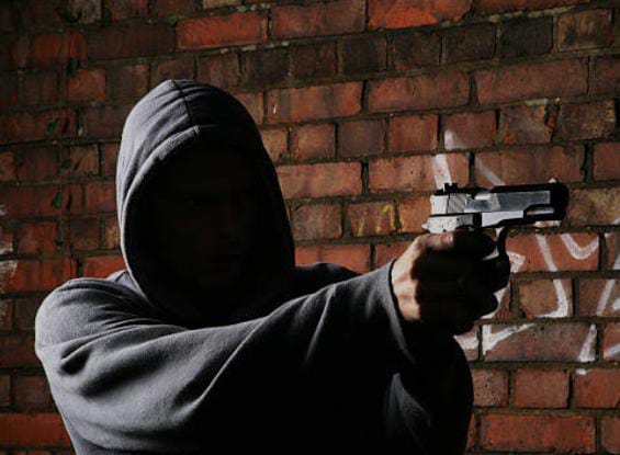 Breaking:फिर हत्याकांड से दहला सरायकेला! दिनदहाड़े स्टूडियो संचालक को मारी गई गोली,पढ़ें पूरा मामला