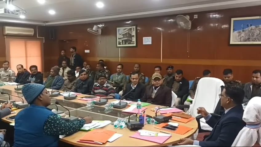 शैक्षणिक संस्थानों के आसपास के तंबाकू विक्रेता हो जाएं सावधान! अब सिर्फ फाइन नहीं FIR दर्ज कर दाखिल होगा चार्जशीट-उपायुक्त