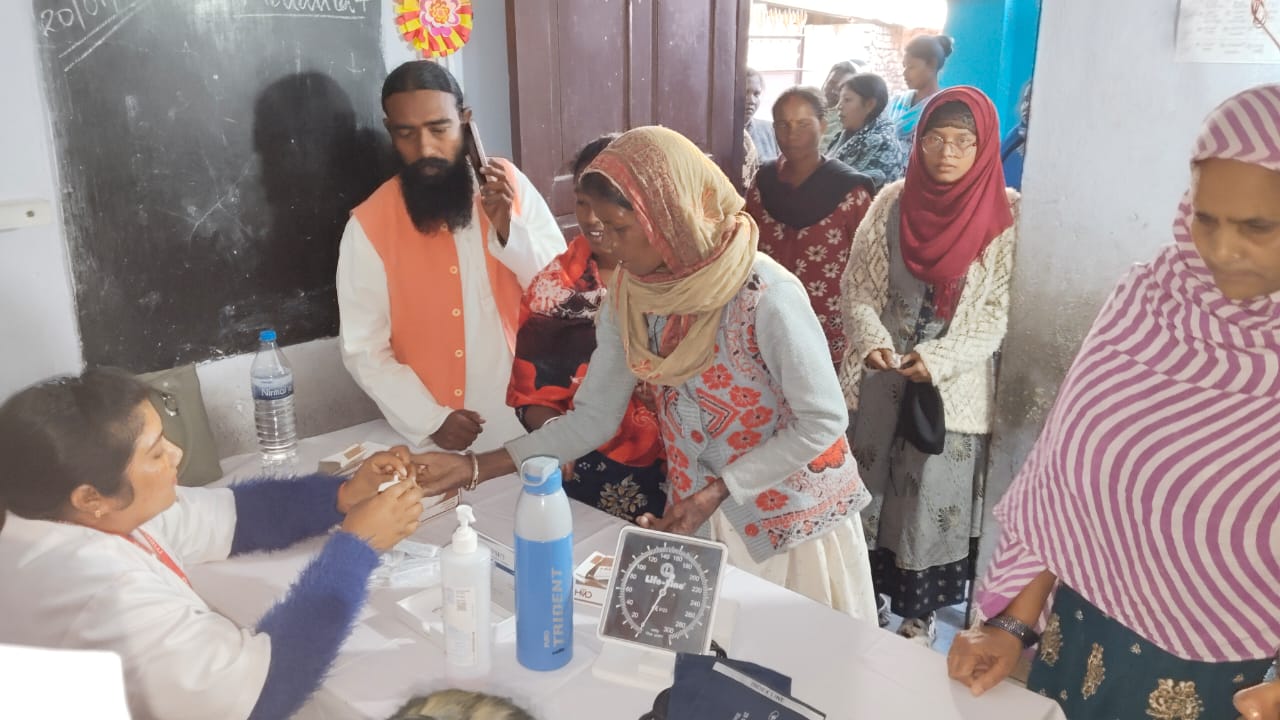 हरमू हाउसिंग कॉलोनी में लगाया गया निःशुल्क स्वास्थ्य जांच शिविर, 200 लोगों की हुई जांच
