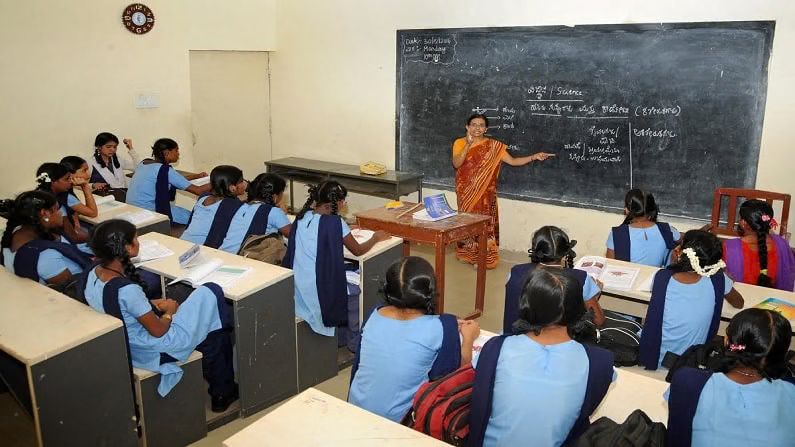 Teacher Recruitment 2025: टीचर बनने का है सपना तो यहां करें अप्लाई, इस राज्य में आज से 10 हज़ार से अधिक पदों पर आवेदन शुरू 