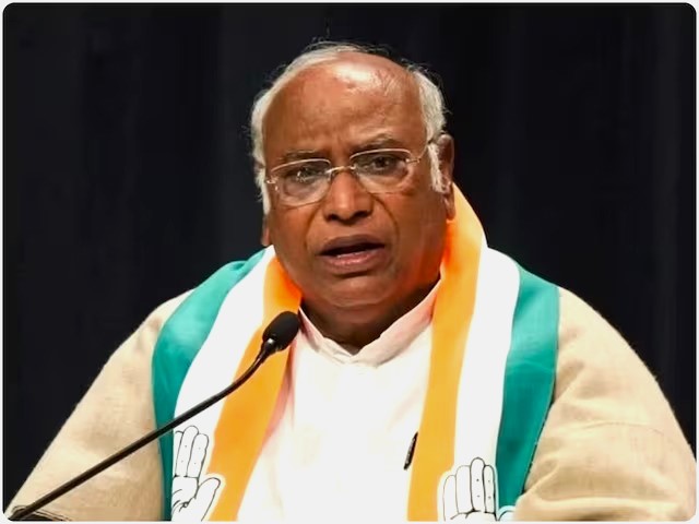 कानूनी पचड़े में फंसे मल्लिकार्जुन खड़गे, मुजफ्फरपुर में दर्ज हुआ मुकदमा, जानिए क्या है पूरा मामला