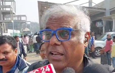 पटना पहुंचे बॉलीवुड के प्रसिद्ध अभिनेता आशीष विद्यार्थी, कहा- सबसे पहले खाऊँगा लिट्टी चोखा