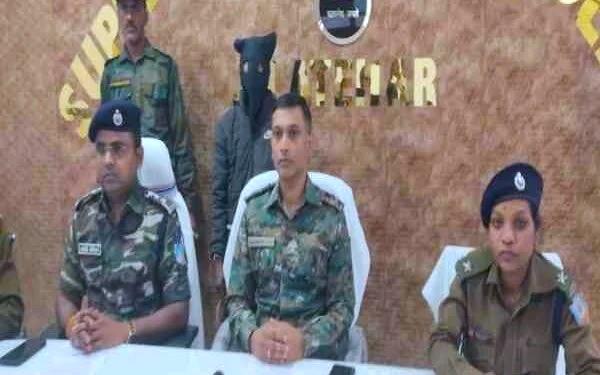 लातेहार पुलिस को बड़ी सफलता, कुख्यात उग्रवादी राजेश सिंह गिरफ्तार, हथियार बरामद