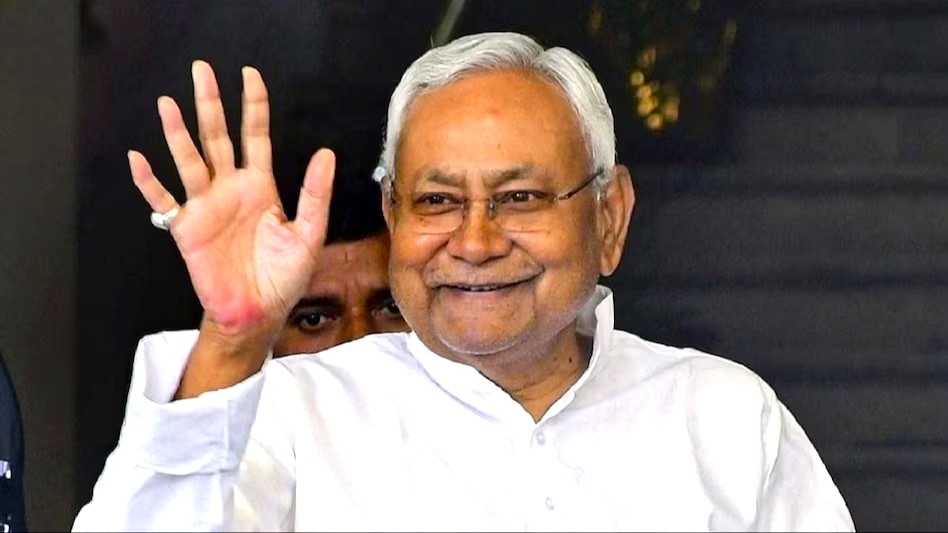 प्रगति यात्रा के लिए सीएम नीतीश मुंगेर रवाना, करोड़ों की योजनाओं का करेंगे शिलान्यास, जनता की समस्याओं का करेंगे ऑन स्पॉट निपटारा