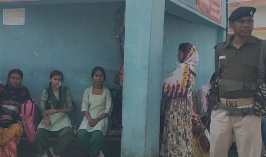 जमशेदपुर: बाइक स्टंट करते हुए युवक ने चार छात्राओं को मारी टक्कर, दो की स्थिति गंभीर