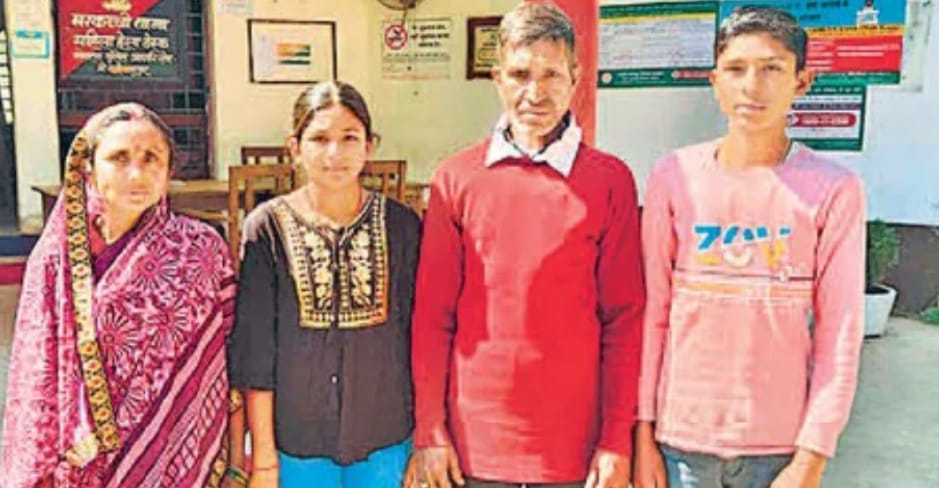 दो राज्यों की पुलिस की पहल के बाद करीब 15 साल बाद परिजनों से मिले प्रकाश,  रोते हुए बच्चों ने कहा- बचपन से अबतक फोटो में ही पिता को देखा, जानिए पूरा मामला