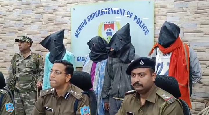 जमशेदपुर: पुलिस ने रंगदारी मांगने के चार आरोपियों को किया गिरफ्तार, ये सामान हुआ बरामद, पढ़ें मामले पर एसएसपी ने क्या कहा