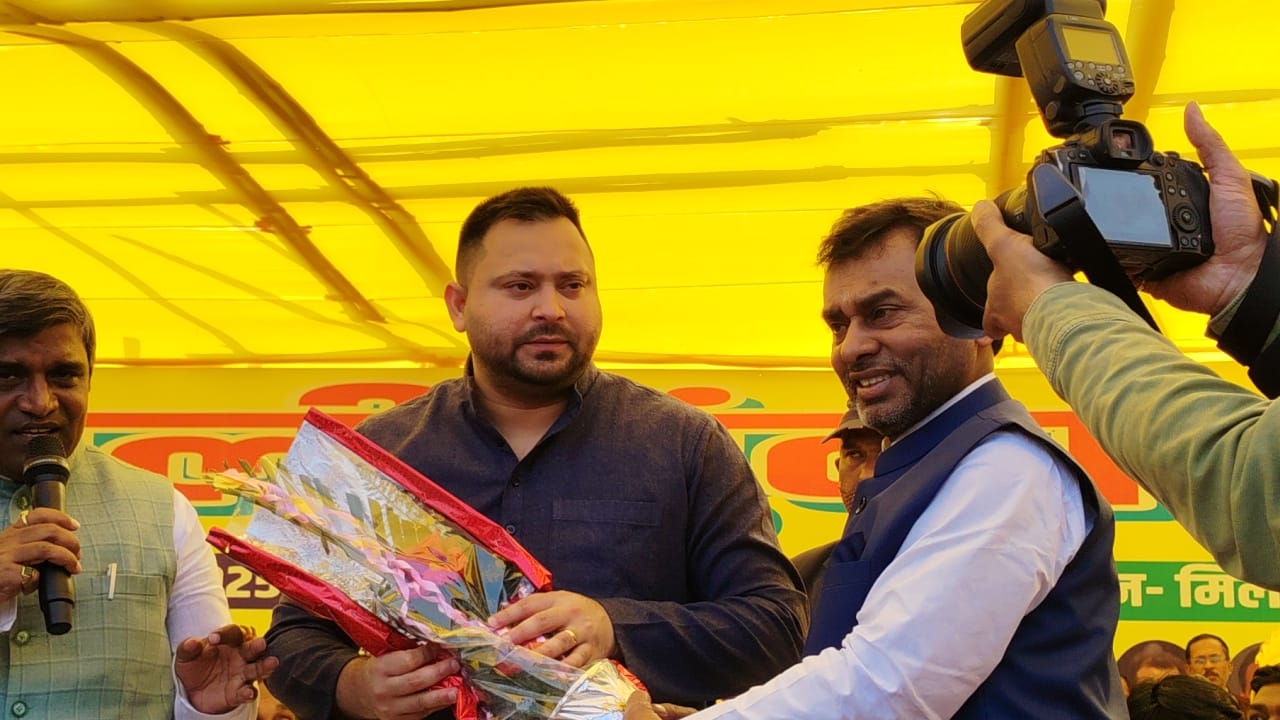 Bihar Politisc: तेजस्वी यादव का नीतीश कुमार पर जोरदार हमला, कहा-सरकार में आया तो 5 सालों में वो काम कर दूंगा जो पिछले 20 सालों में नहीं हुआ