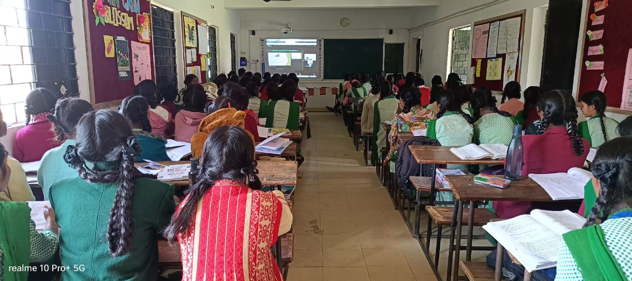 स्कूली शिक्षा एवं साक्षरता विभाग की ओर से 'हाउज़ द जोश' वेबिनार किया गया आयोजित, बच्चों को दिए गए एग्जाम टिप्स
