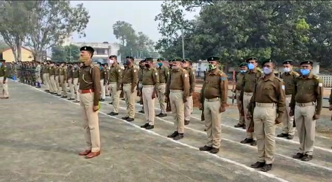 पुलिस लाइन मैदान में गणतंत्र दिवस समारोह के परेड का हुआ पूर्वाभ्यास, 14 टुकड़ियां ले रही है भाग