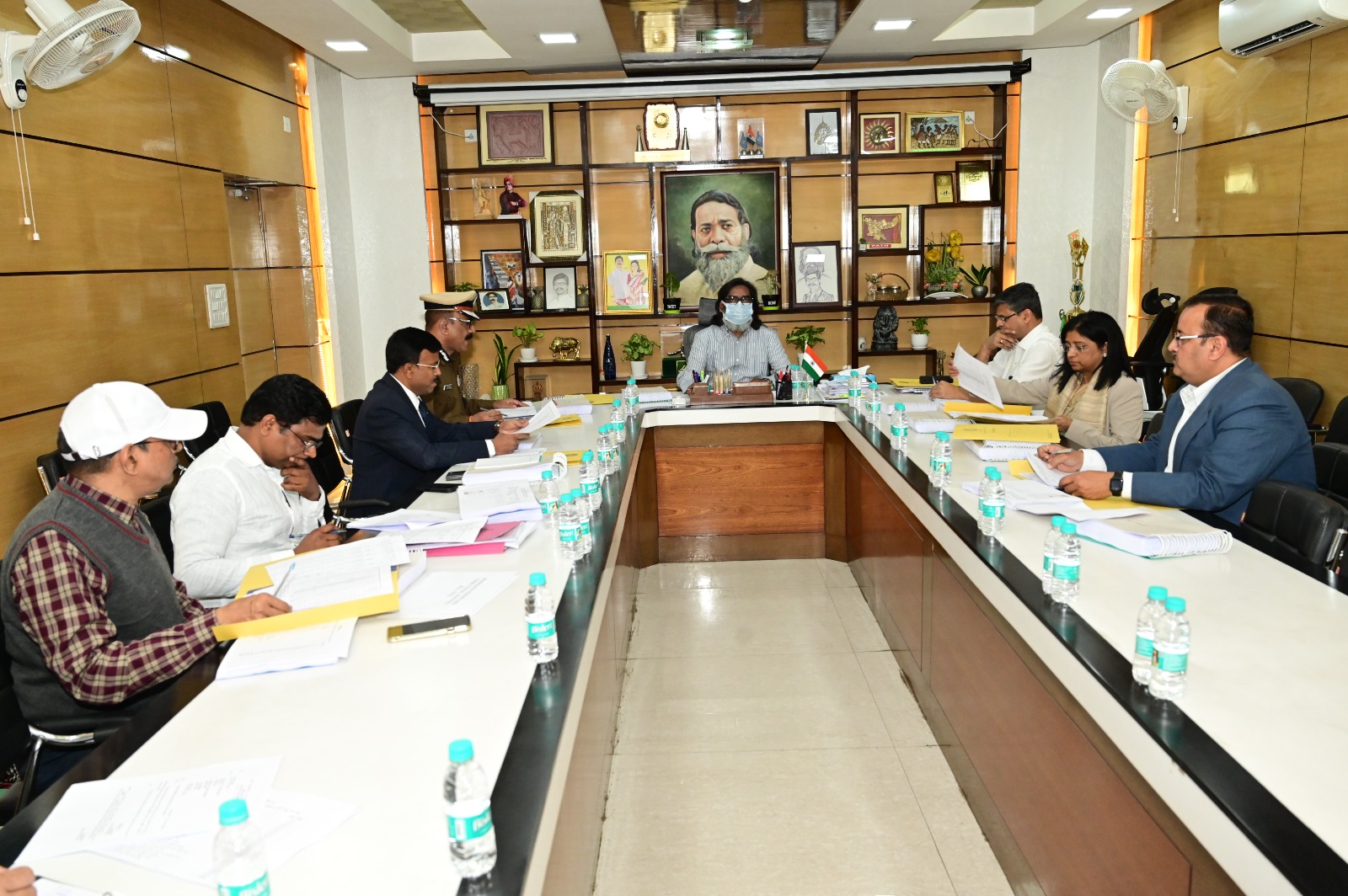 बड़ी खबर :  राज्य सरकार का बड़ा फैसला , आजीवन सजा काट रहे 37 कैदियों को रिहा किए जाने पर बनी सहमति