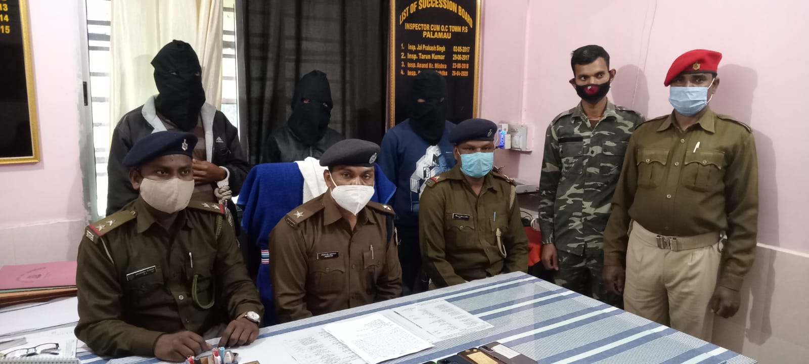 आंख में खटक रही थी पड़ोसी की अमीरी, किडनैप कर मांगी फिरौती, धराए तीनों आरोपी