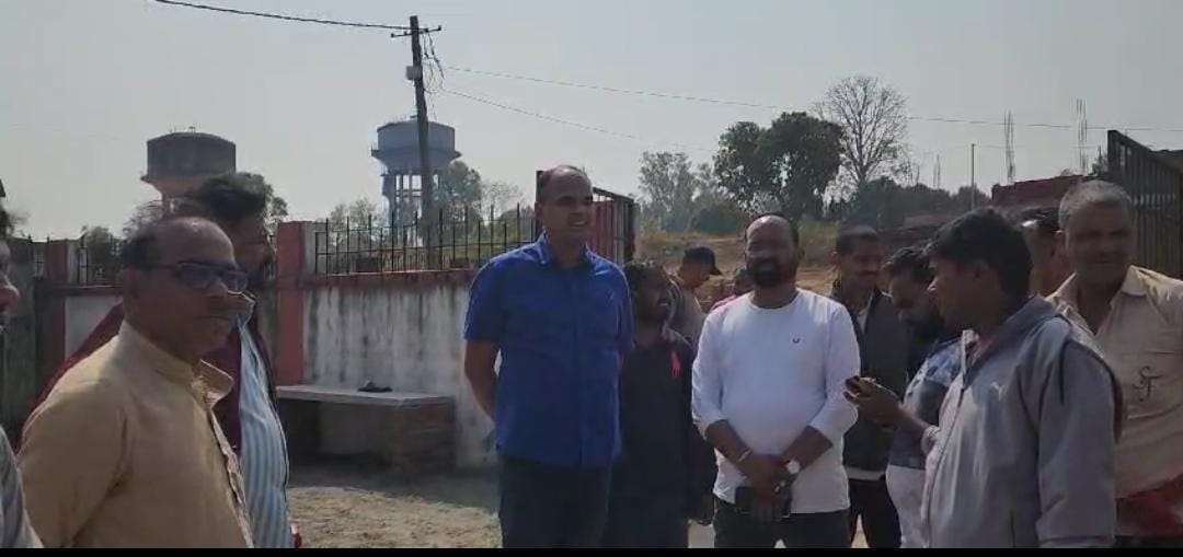 गिरिडीह: बगोदर में भीषण सड़क हादसा, दो मौत, एक गंभीर, पूर्व विधायक ने युवाओं से हेलमेट पहनकर बाइक चलाने की अपील की