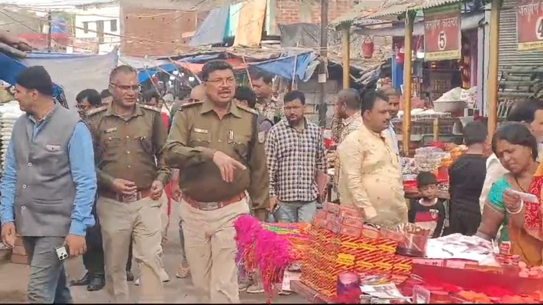 दुमका के बासुकीनाथ धाम में महाशिवरात्री की तैयारी जोरों पर, मंदिर आने वाले रास्तों को कराया जा रहा अतिक्रमण मुक्त