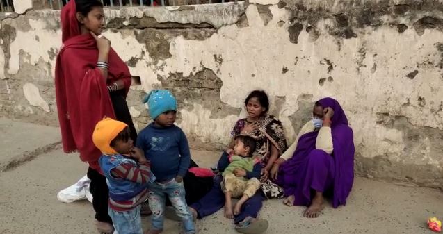 बच्चे ने खिलौना समझ कर उठा लिया बम ,हाथ से छूटते ही हुआ ब्लास्ट ,दो बच्चे गंभीर