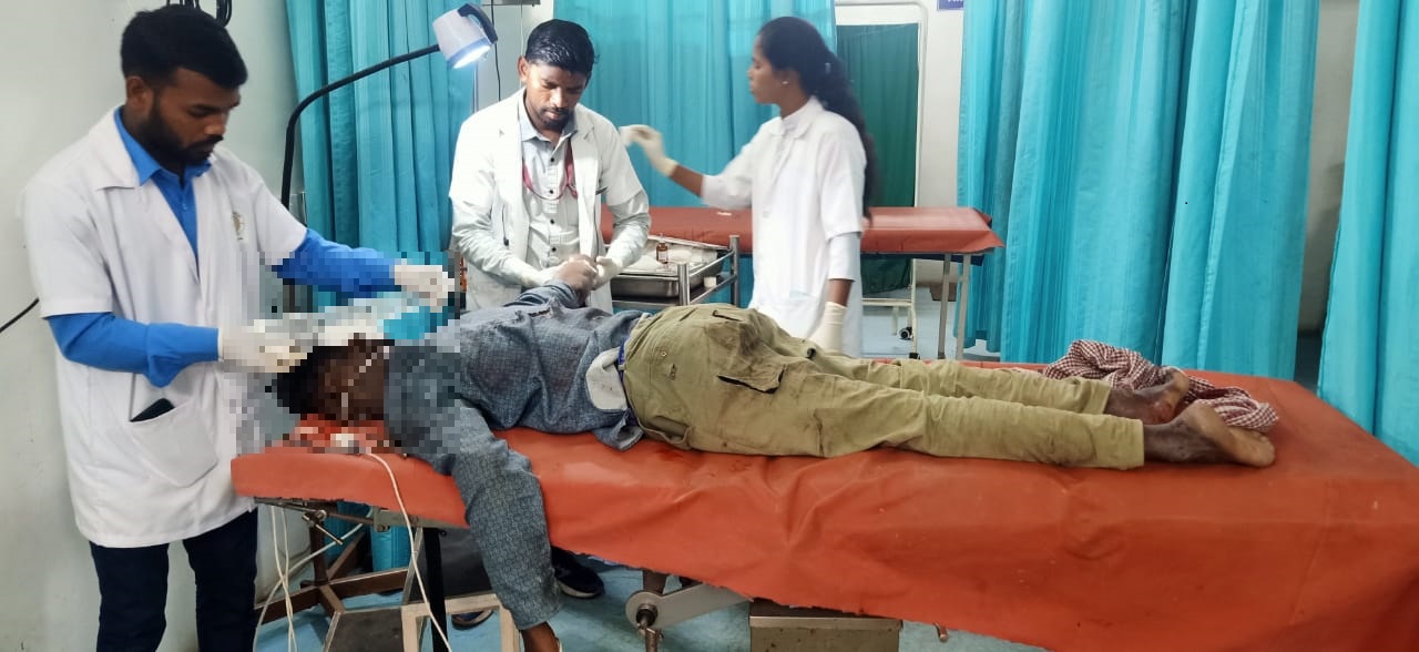 हेडफोन लगाकर गाना सुनते हुए रेललाइन पर चल रहा था, तभी पीछे से गुजर गई वंदे भारत, पहले सन्नाटा, फिर मची चीख पुकार